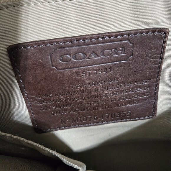 ๐50% OFF! Coach Nylon Messenger Bag - Picture 13 of 16